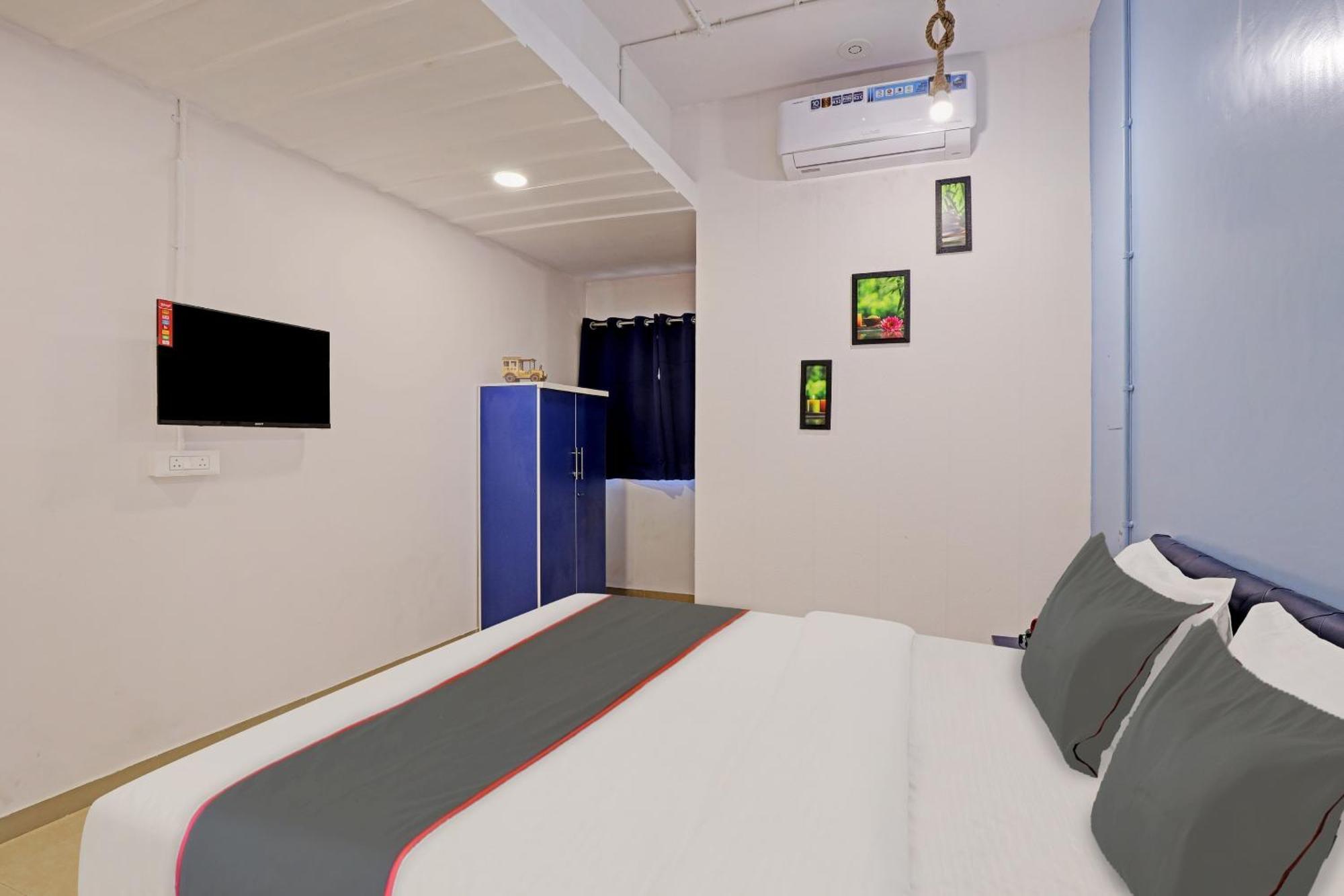 Hotel Silk, Premier Budget Friendly Luxury Hotel In Surat, Perfect For Families, Couples And Business Travelers Exterior foto